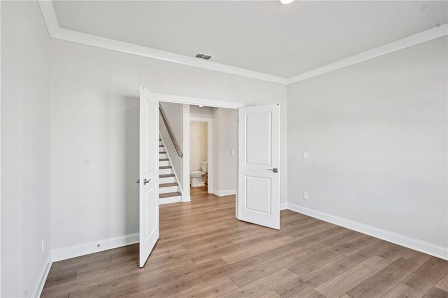 Spacious, unfurnished interior of a new home in River Pointe, Monroe (Image 23).