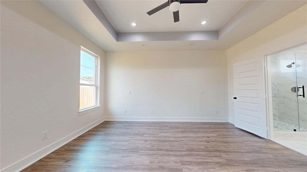 Spacious, unfurnished interior of a new home in , Houston (Image 22).