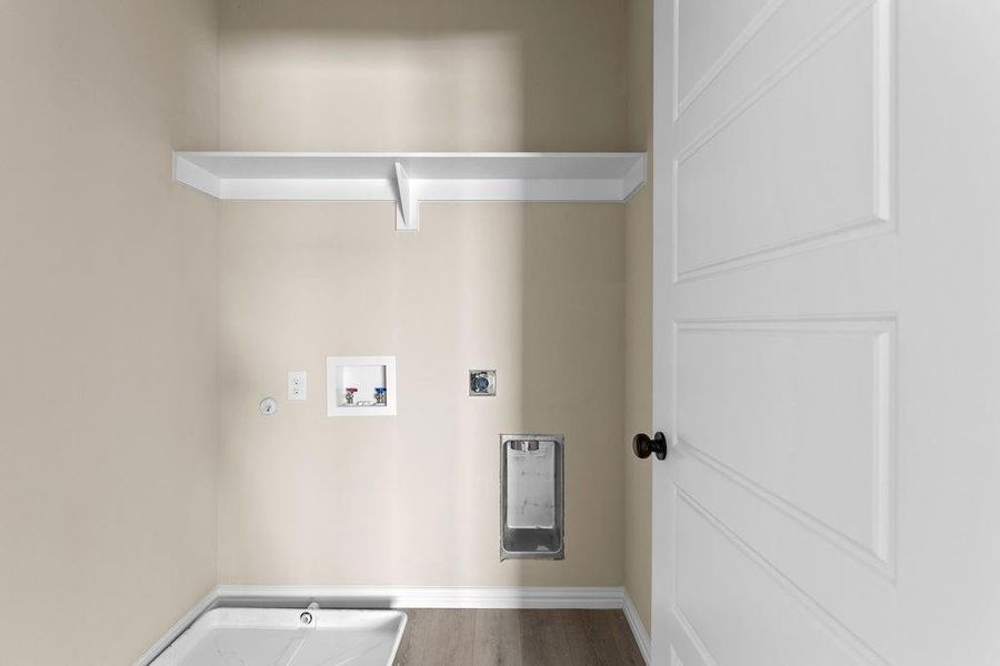 Spacious, unfurnished interior of a new home in Trails of Fossil Creek, Fort Worth (Image 26).