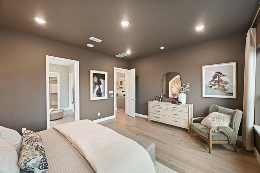 Furnished interior view inside a new home in Wildtree 70', Montgomery (Image 18).