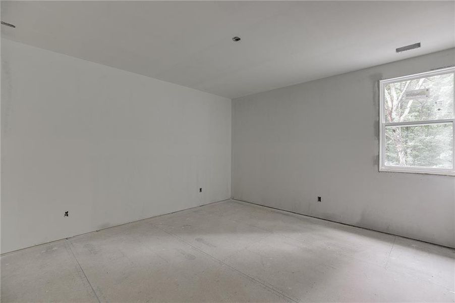 Image 43 of a home in .