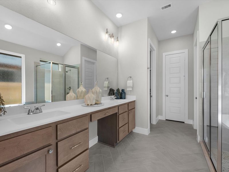 Furnished interior view inside a new home in Oakhill Reserve, Tomball (Image 15).