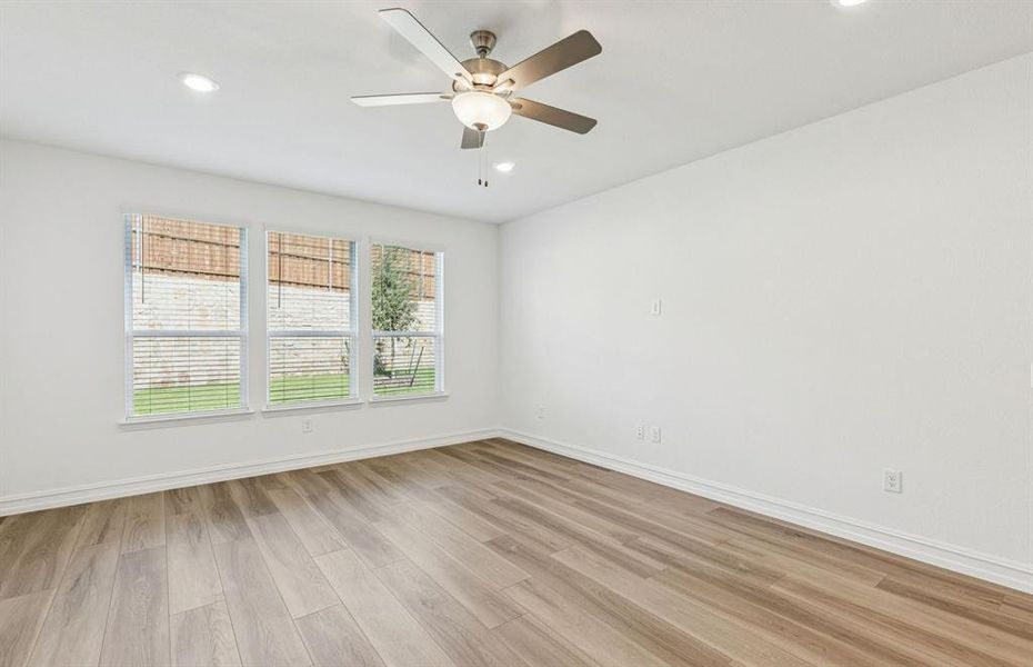 Bright and inviting gathering room perfect for entertaining Bright and inviting gathering room perfect for entertaining