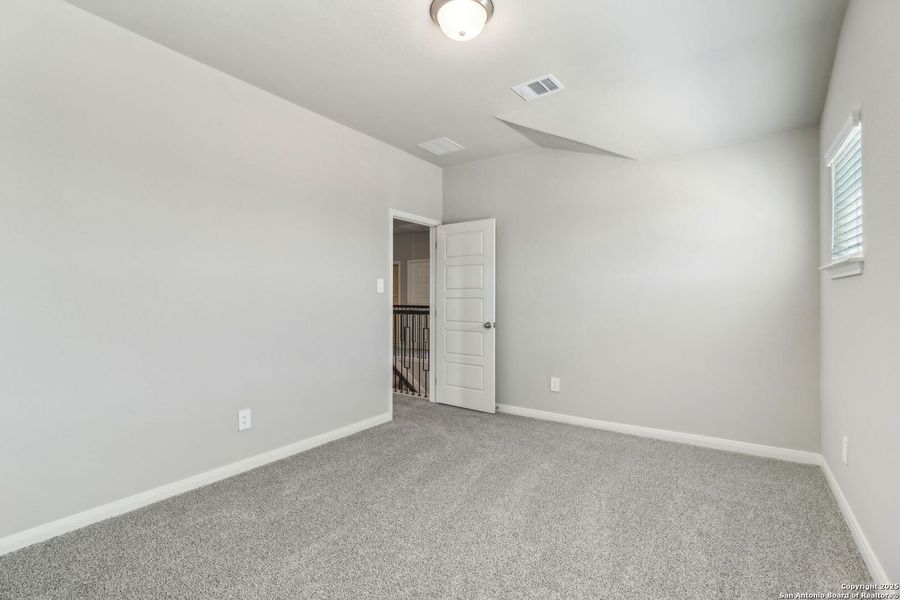 Spacious, unfurnished interior of a new home in Autry Pond, San Antonio (Image 38). Spacious, unfurnished interior of a new home in Autry Pond, San Antonio (Image 38).