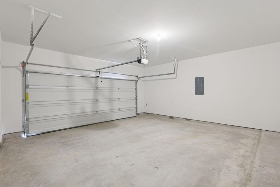 Spacious, unfurnished interior of a new home in Pine Lake Cove - Traditional Series, Montgomery (Image 25).