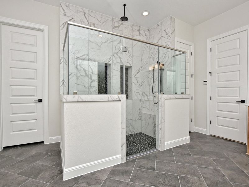 Representative furnished interior of a home built from the Santa Barbara II by Giddens Homes in Scofield Farms Estates, Georgetown (Image 80).