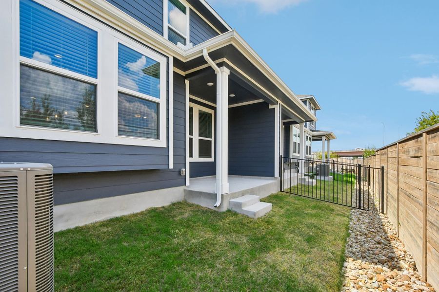 Representative exterior details of a home built from the Lavaca by Pacesetter Homes in Center 45, Round Rock (Image 3).