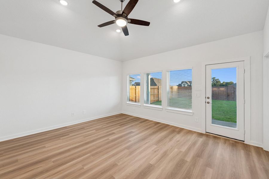 Spacious, unfurnished interior of a new home in Lone Star Landing, Montgomery (Image 16). Spacious, unfurnished interior of a new home in Lone Star Landing, Montgomery (Image 16).