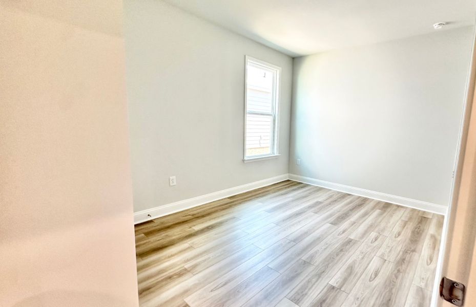 Spacious, unfurnished interior of a new home in Forestwood, Longs (Image 15).