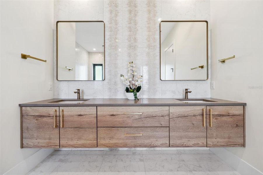 Image 9 of a home in .