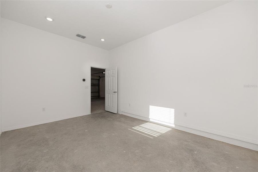 Spacious, unfurnished interior of a new home in Calesa Township, Ocala (Image 43). Spacious, unfurnished interior of a new home in Calesa Township, Ocala (Image 43).