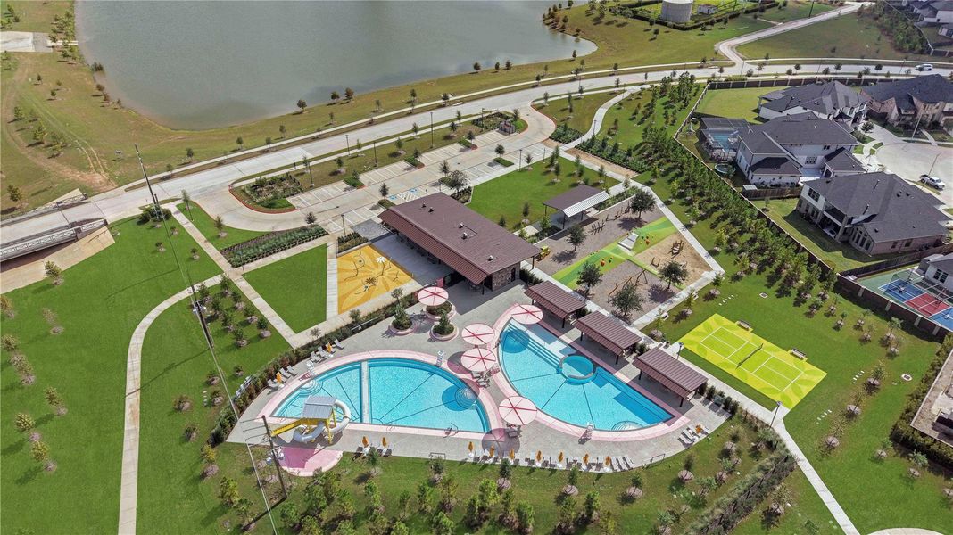 Community amenities in Harvest Green, Richmond (Image 31).