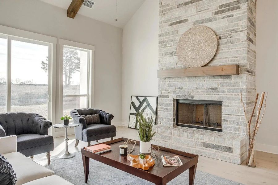 Representative furnished interior of a home built from the The Nathan by Elmwood Custom Homes in Ranch at Stone Hill, Waxahachie (Image 12).