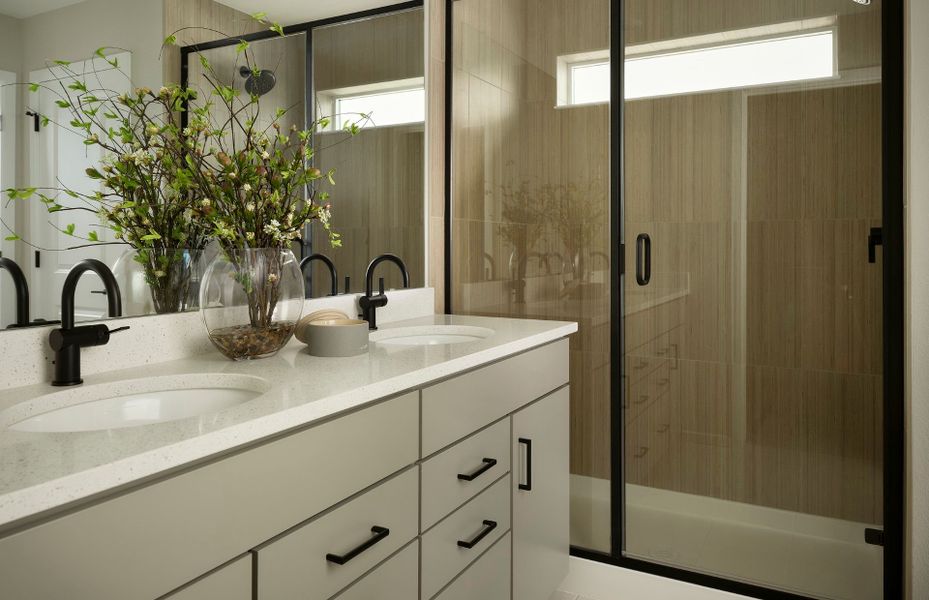 Representative interior finishes for a home built from the Arden by Pulte Homes in Cordovan, Longmont (Image 12).