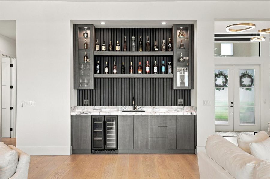 Custom Wet Bar & Wine Storage Custom Wet Bar & Wine Storage