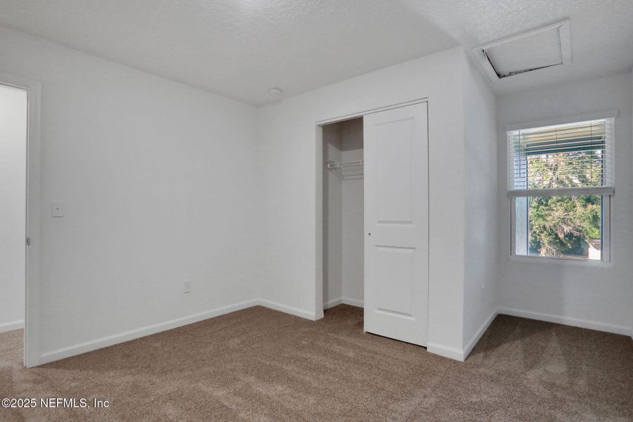 Spacious, unfurnished interior of a new home in , Jacksonville (Image 16).