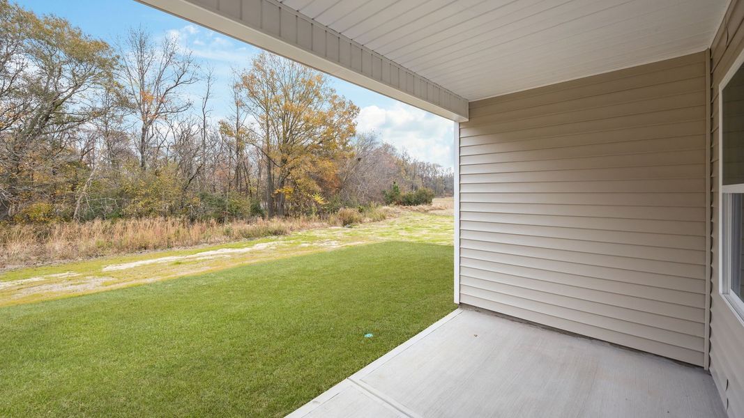 Exterior details and patio area of a home in Villa Grande, Winterville (Image 19).