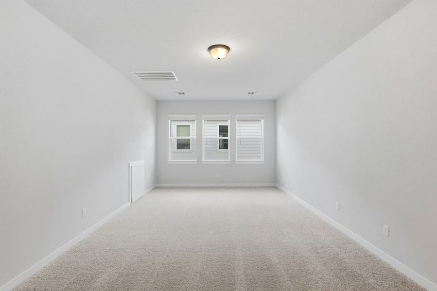 Spacious, unfurnished interior of a new home in Arbor Collection at Heritage, Dripping Springs (Image 37).