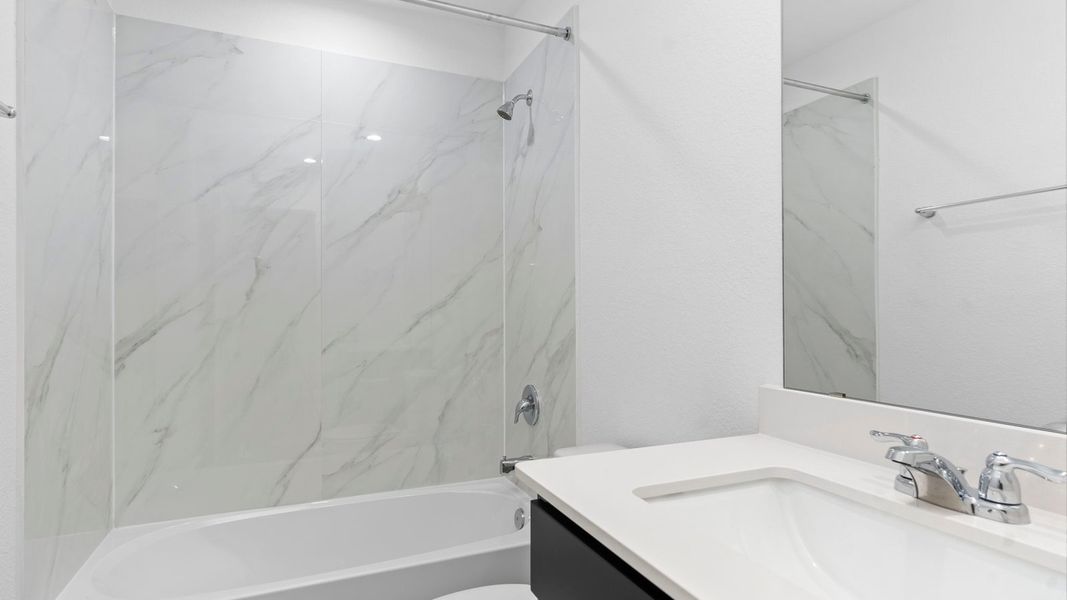 Furnished interior view inside a new home in Evergreen, Rosenberg (Image 8).