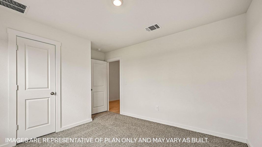 Representative unfurnished interior of a home built from the The Irvine by D.R. Horton in Monarch Ranch, Manor (Image 24).