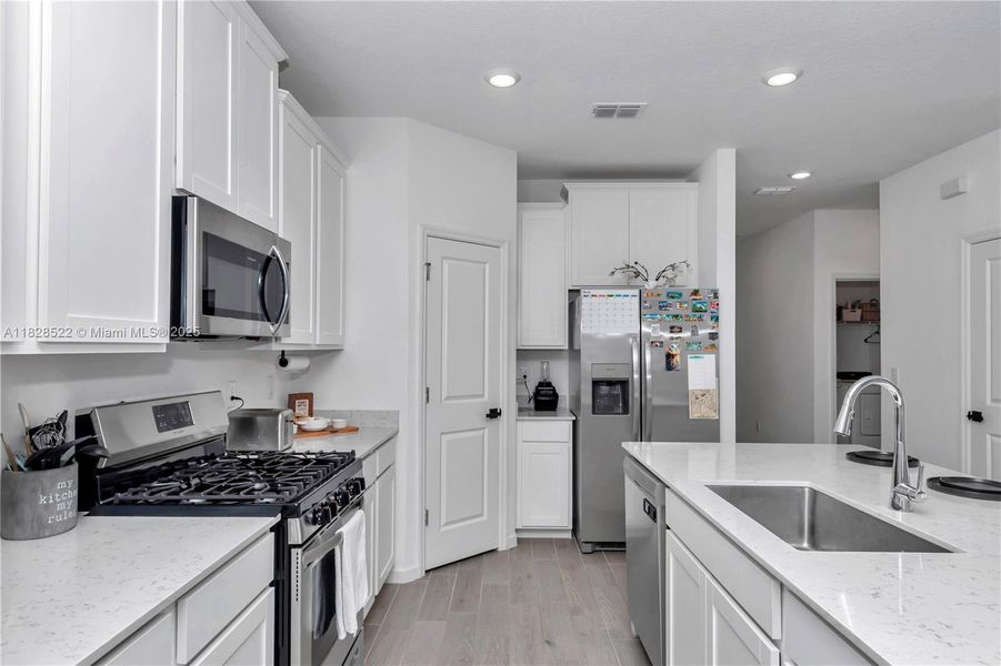 Furnished interior view inside a new home in Country Lane Estates, Williston (Image 11). Furnished interior view inside a new home in Country Lane Estates, Williston (Image 11).