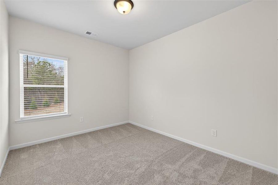 Spacious, unfurnished interior of a new home in Fuller Station, Loganville (Image 14).