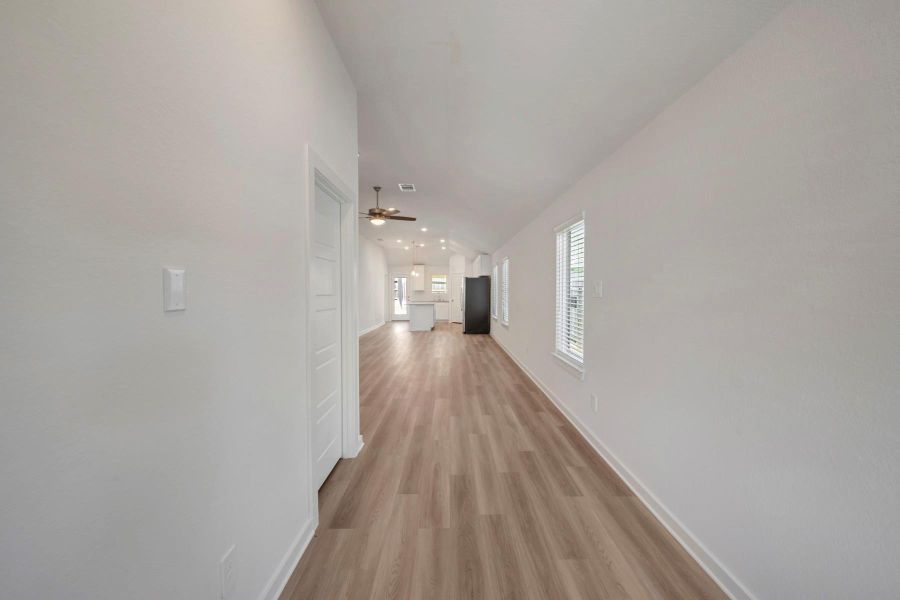 Spacious, unfurnished interior of a new home in Magnolia Ridge, Magnolia (Image 24).