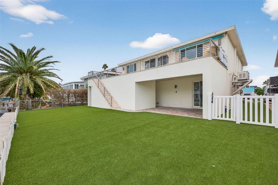 Exterior details and patio area of a home in , Indian Rocks Beach (Image 36).