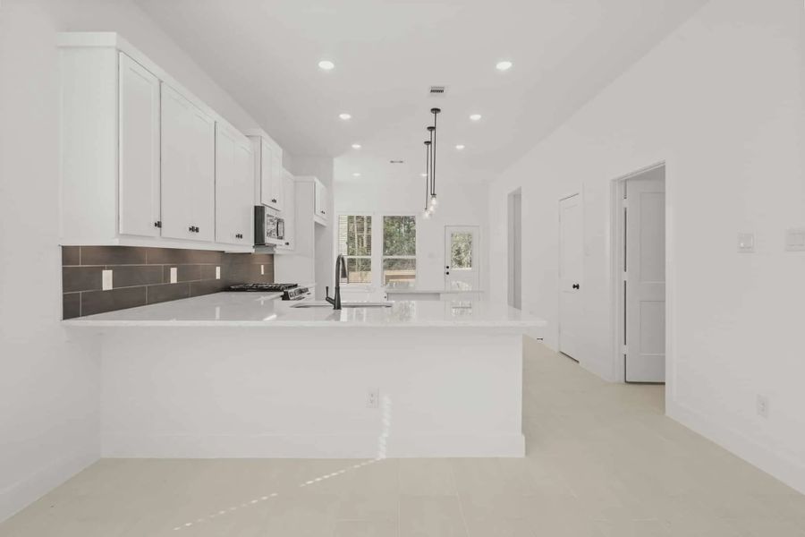 Representative furnished interior of a home built from the Toronto by Chesmar Homes in Stillwater Ranch, Buda (Image 5).