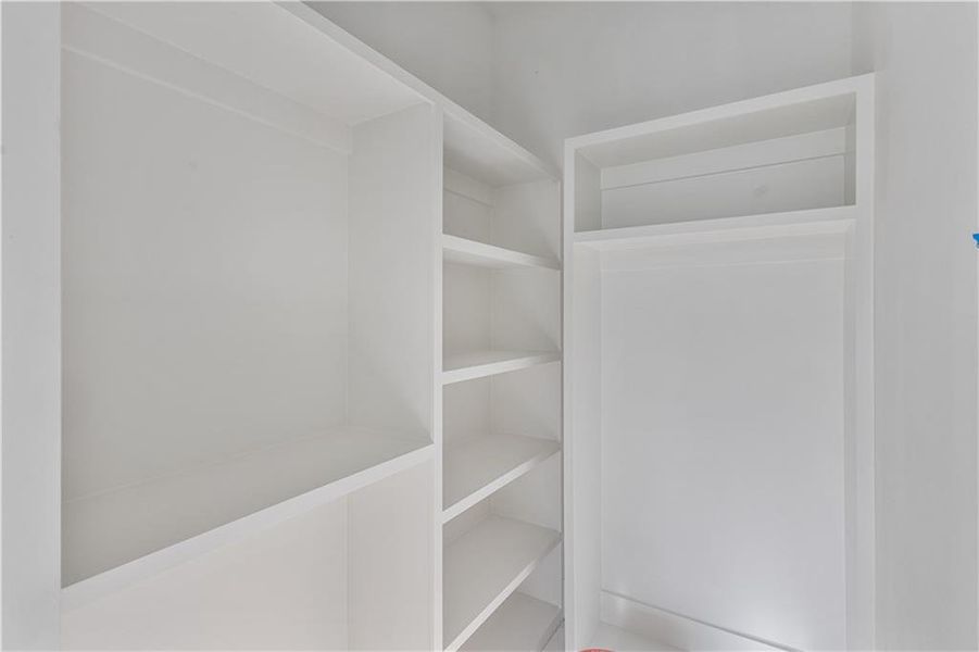 Spacious, unfurnished interior of a new home in , Duluth (Image 15).