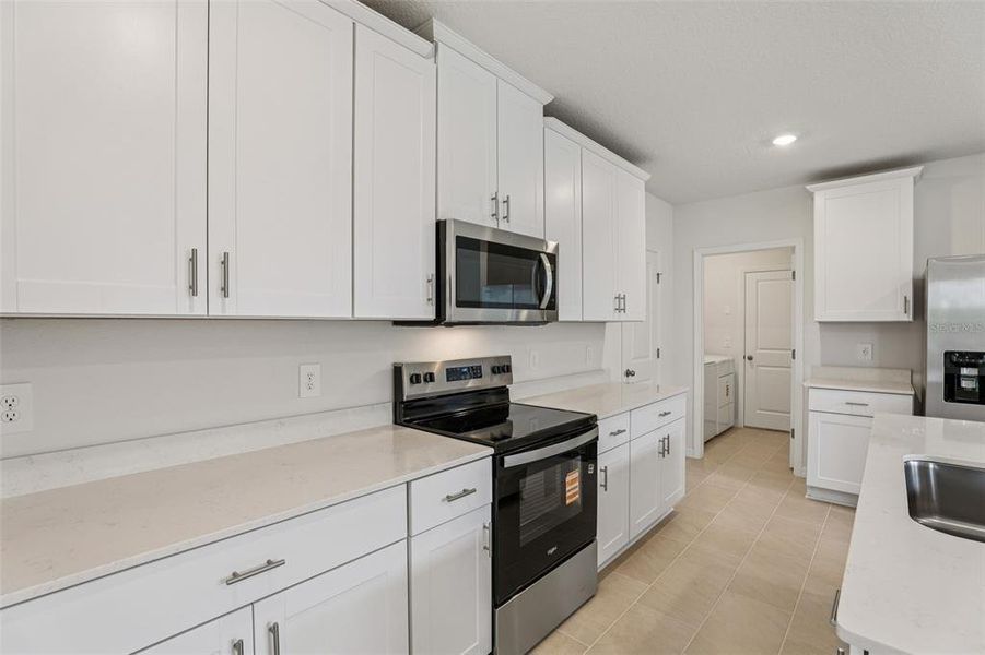 Furnished interior view inside a new home in Hamilton Bluff - Classic Series, Lake Hamilton (Image 11). Furnished interior view inside a new home in Hamilton Bluff - Classic Series, Lake Hamilton (Image 11).