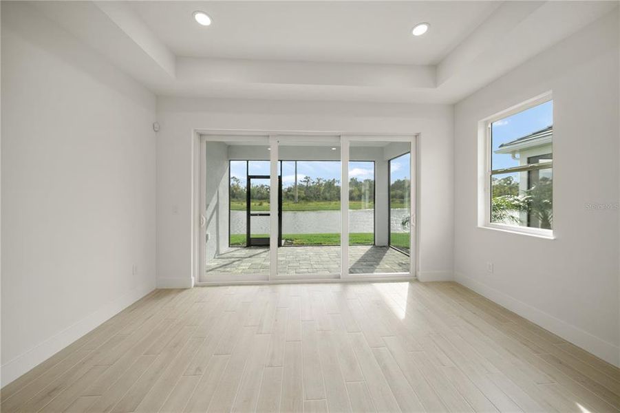 Spacious, unfurnished interior of a new home in Shellstone at Waterside, Sarasota (Image 27). Spacious, unfurnished interior of a new home in Shellstone at Waterside, Sarasota (Image 27).