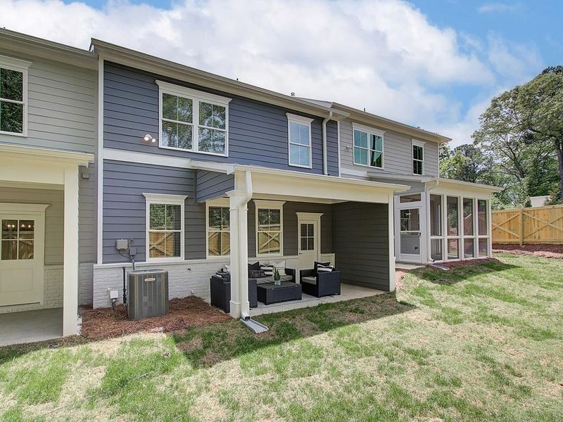Exterior details and patio area of a home in Bluffs at Bells Ferry, Marietta (Image 26).