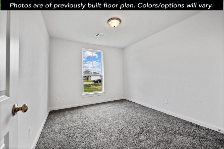 Spacious, unfurnished interior of a new home in Grand Oaks Reserve, Cleveland (Image 9).