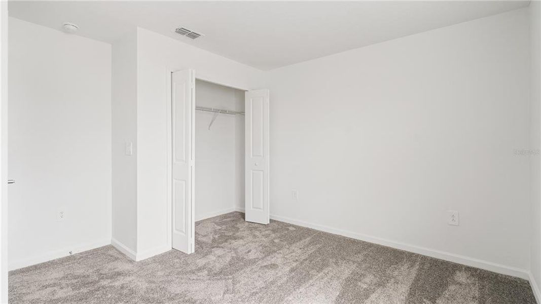 Spacious, unfurnished interior of a new home in , Apopka (Image 8).