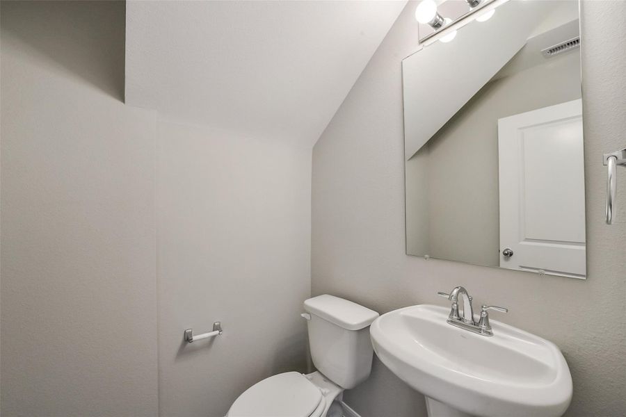 Furnished interior view inside a new home in , Houston (Image 16).