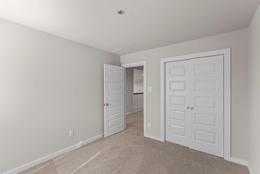 Spacious, unfurnished interior of a new home in Morton Creek Ranch, Katy (Image 23).