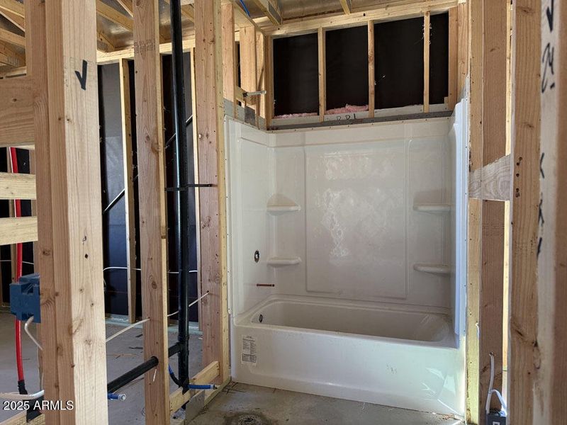 5- Bathroom 2 5- Bathroom 2