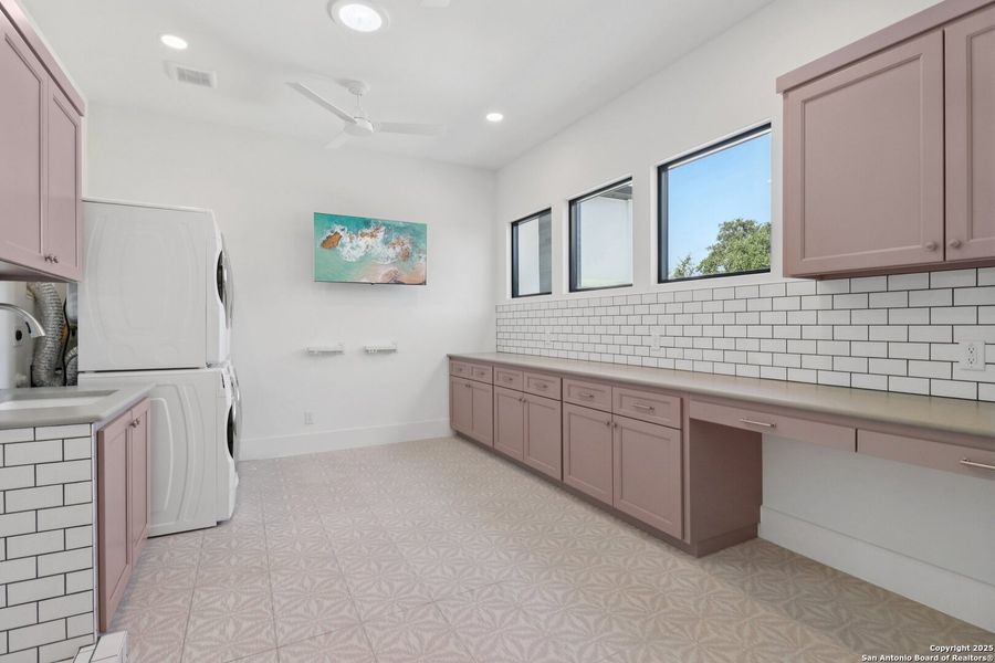 Furnished interior view inside a new home in , San Antonio (Image 29). Furnished interior view inside a new home in , San Antonio (Image 29).