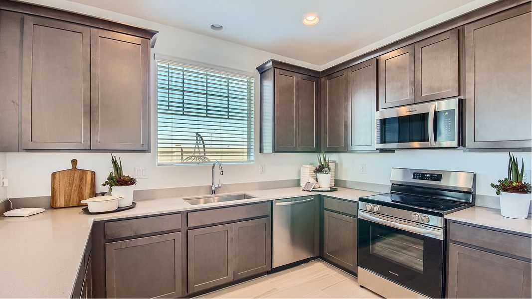 2016 Oxnard Kitchen 3of4 F1 Base2