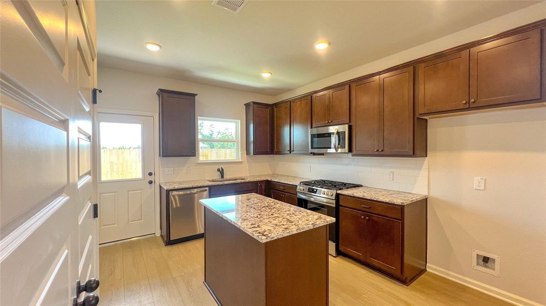 The Blue Jay II- Kitchen