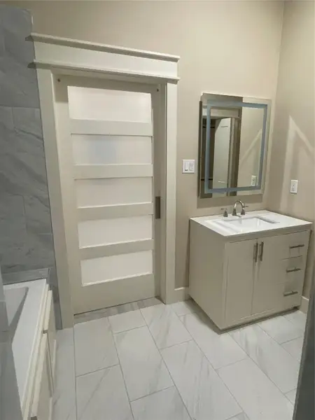 Furnished interior view inside a new home in , Beaumont (Image 6).