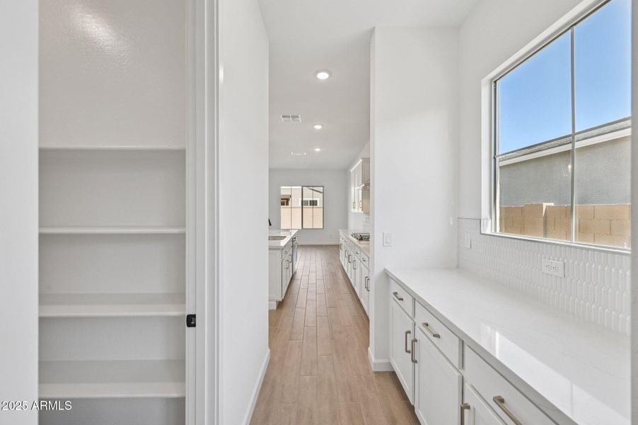 33-web-or-mls-E Stirrup St-S1212-033 33-web-or-mls-E Stirrup St-S1212-033