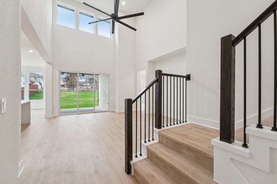Spacious, unfurnished interior of a new home in Sauls Ranch, Round Rock (Image 17).