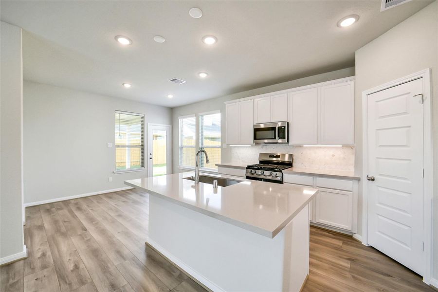 Furnished interior view inside a new home in Anderson Lake, Houston (Image 6).
