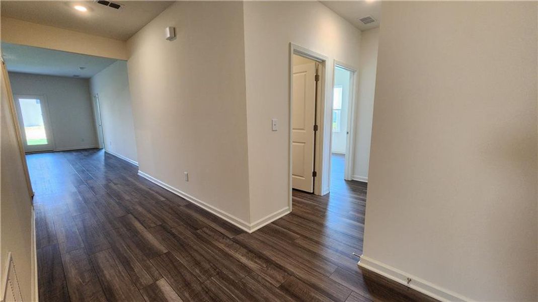Spacious, unfurnished interior of a new home in Casteel, Bethlehem (Image 11).