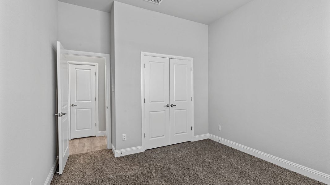 Spacious, unfurnished interior of a new home in Morningstar, Aledo (Image 25).