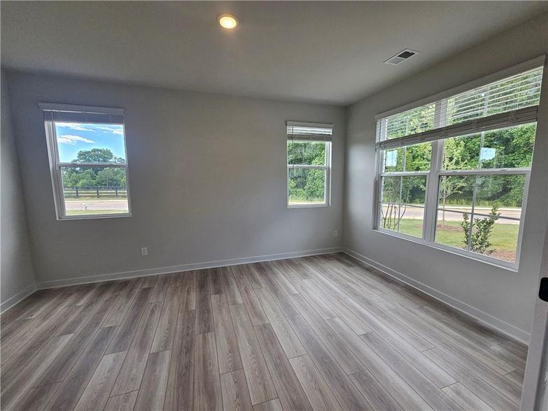 Spacious, unfurnished interior of a new home in Ellorie Estates, Dawsonville (Image 27).