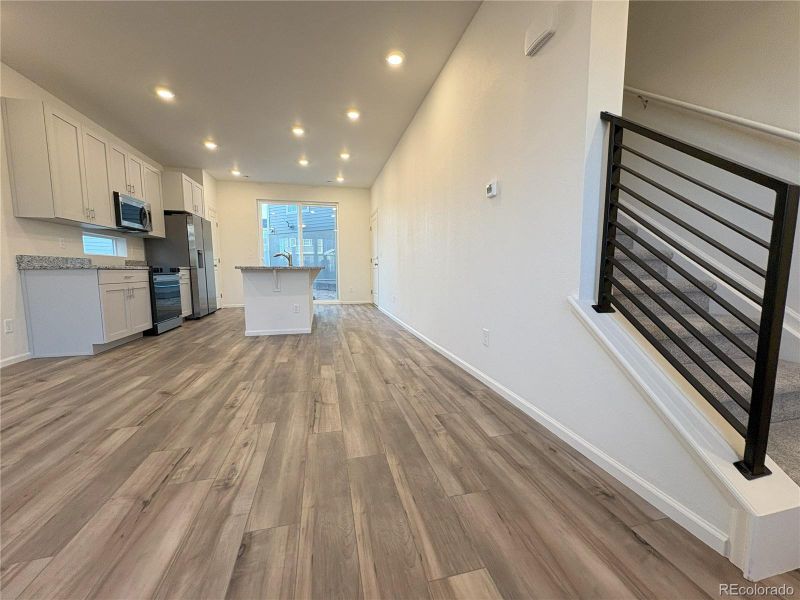 Spacious, unfurnished interior of a new home in Green Valley Ranch, Aurora (Image 19).
