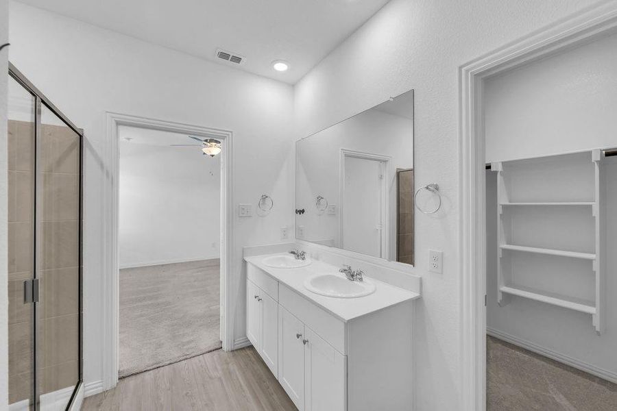 Furnished interior view inside a new home in Hurricane Creek, Anna (Image 8).